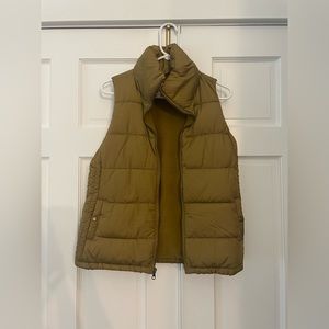 Old Navy Puffer Vest